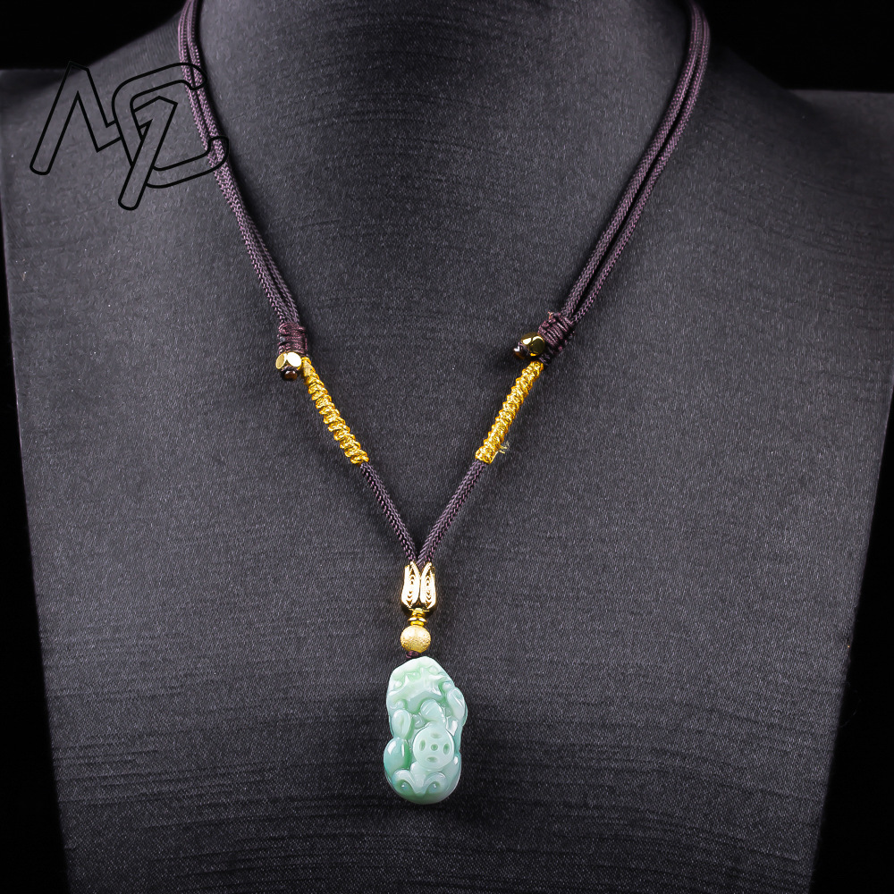 Natural birmano una Esmeralda  - The Jewelry & Watches reseña y precio
