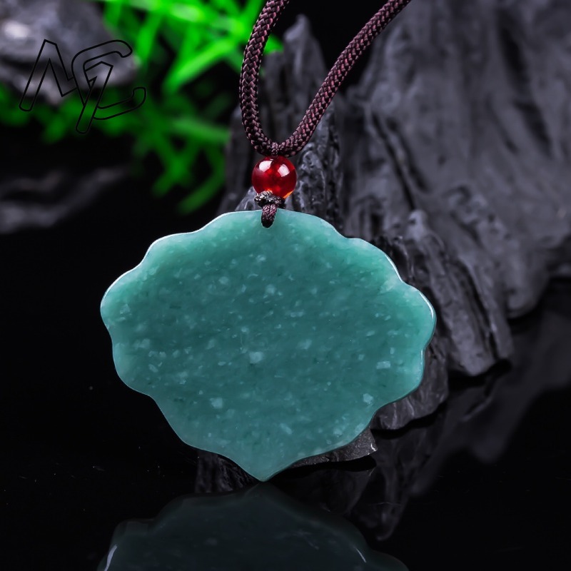 Amuletos con colgante de loto  - The Jewelry & Watches reseña y precio