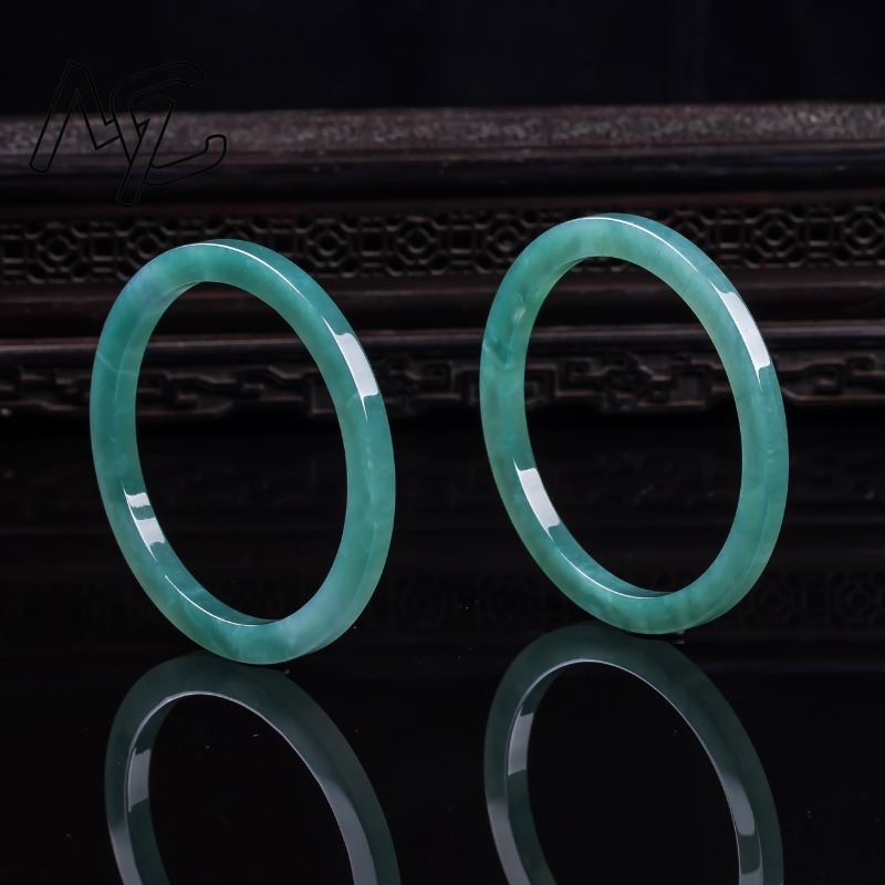 Pulsera de Esmeralda Natural B - The Jewelry & Watches reseña y precio